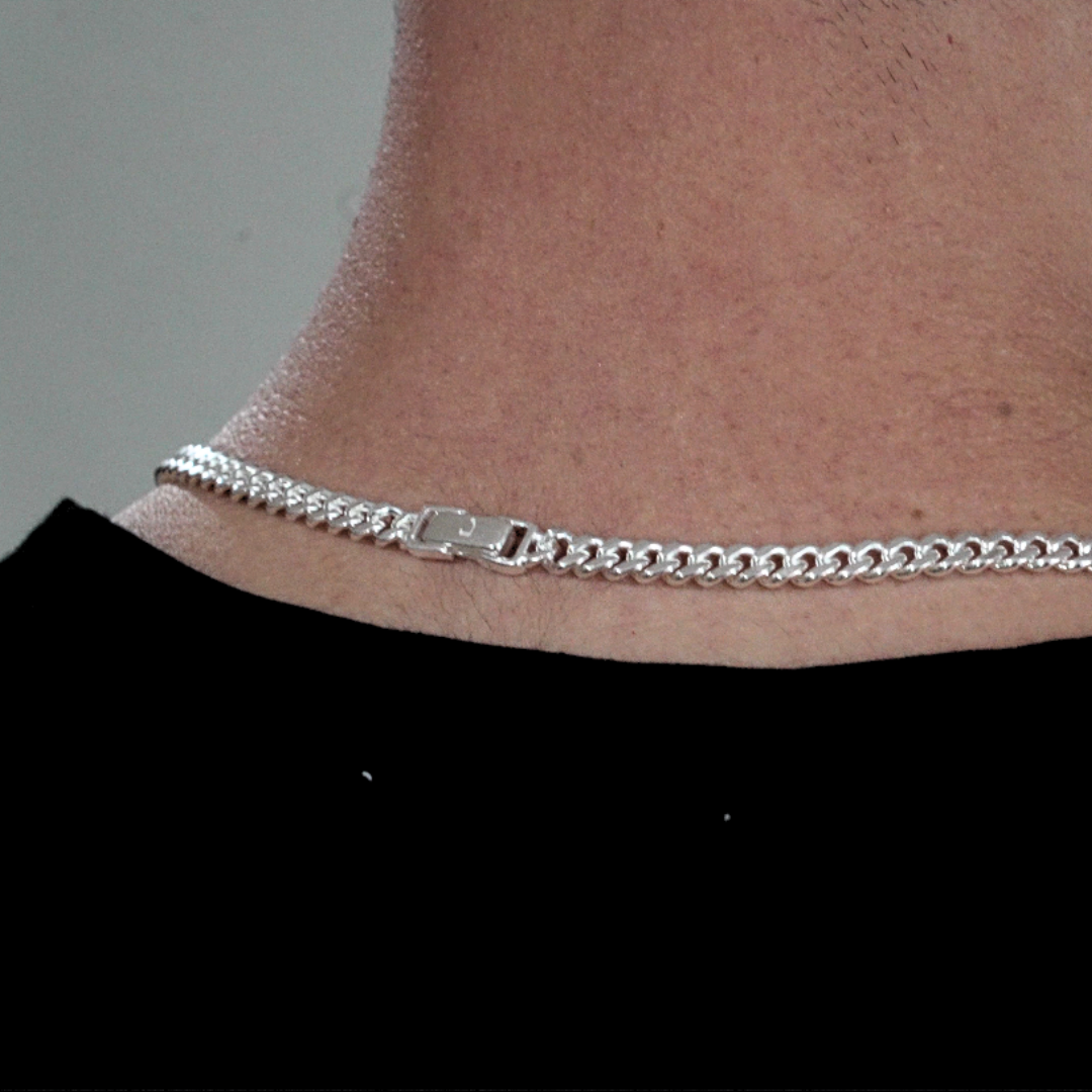 DIFFERENT CUBAN NECKLACE