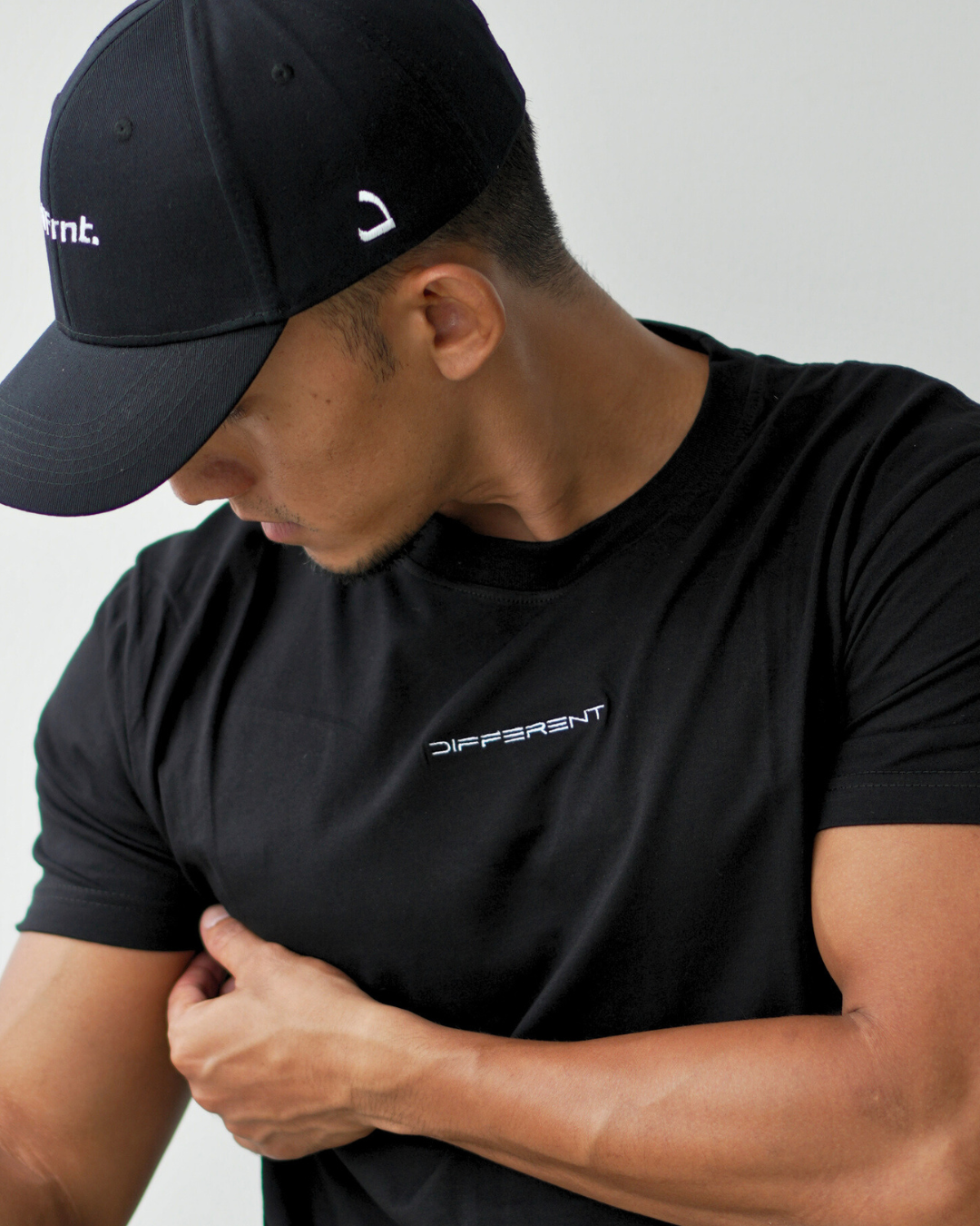 DIFFERENT T-SHIRT CLASSIC