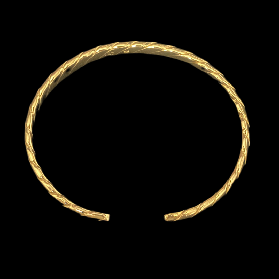 DIFFERENT PREMIUM BANGLE GOLD
